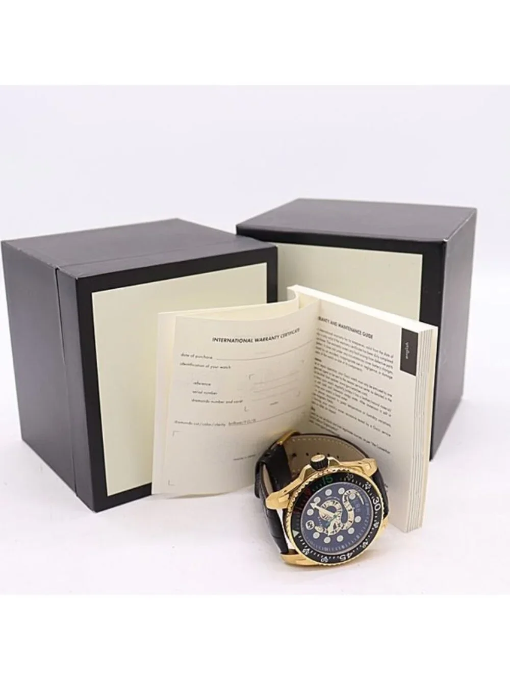 Gucci Dive 136.2 Black Dial Snake Date Watch